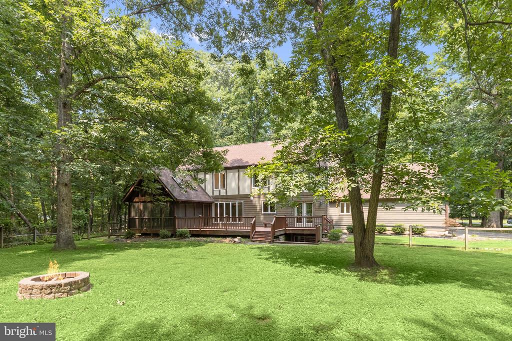 2202 CAVES ROAD