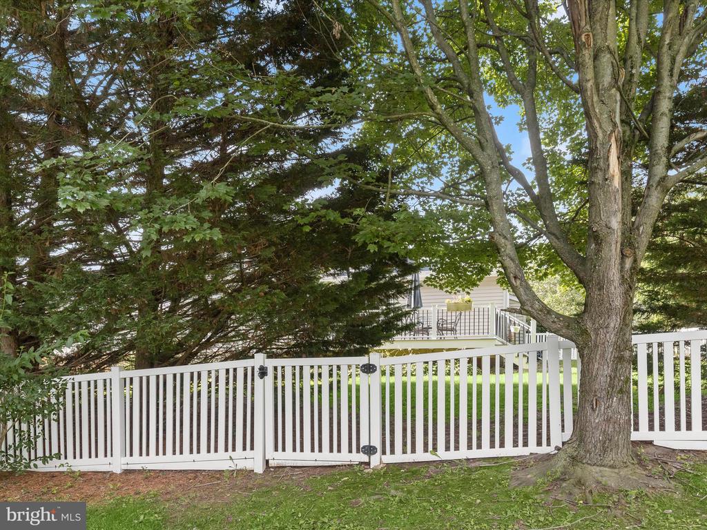 856 MARGO CT