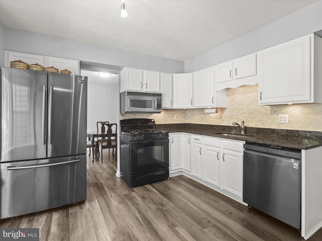 856 MARGO CT