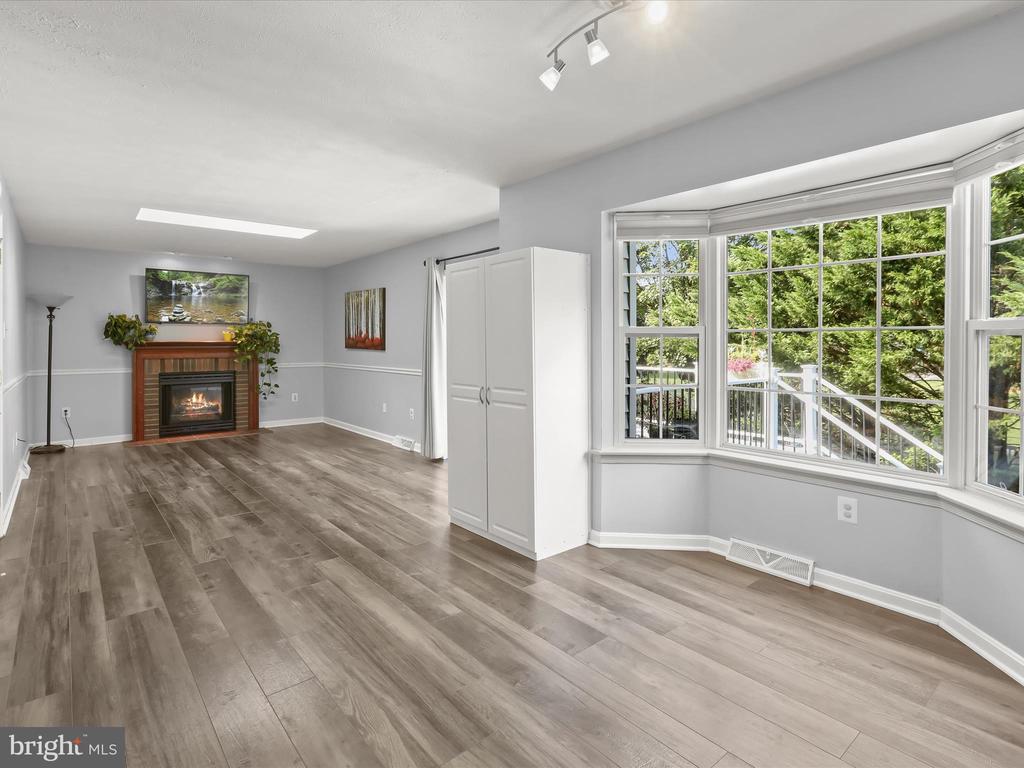 856 MARGO CT