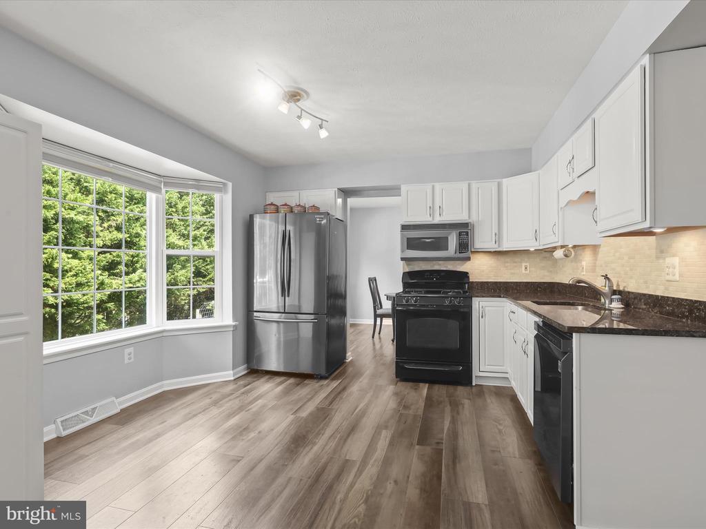 856 MARGO CT
