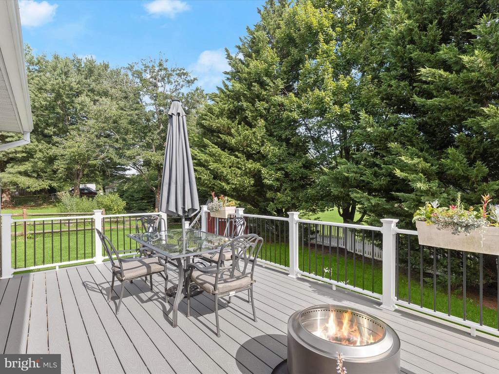 856 MARGO CT