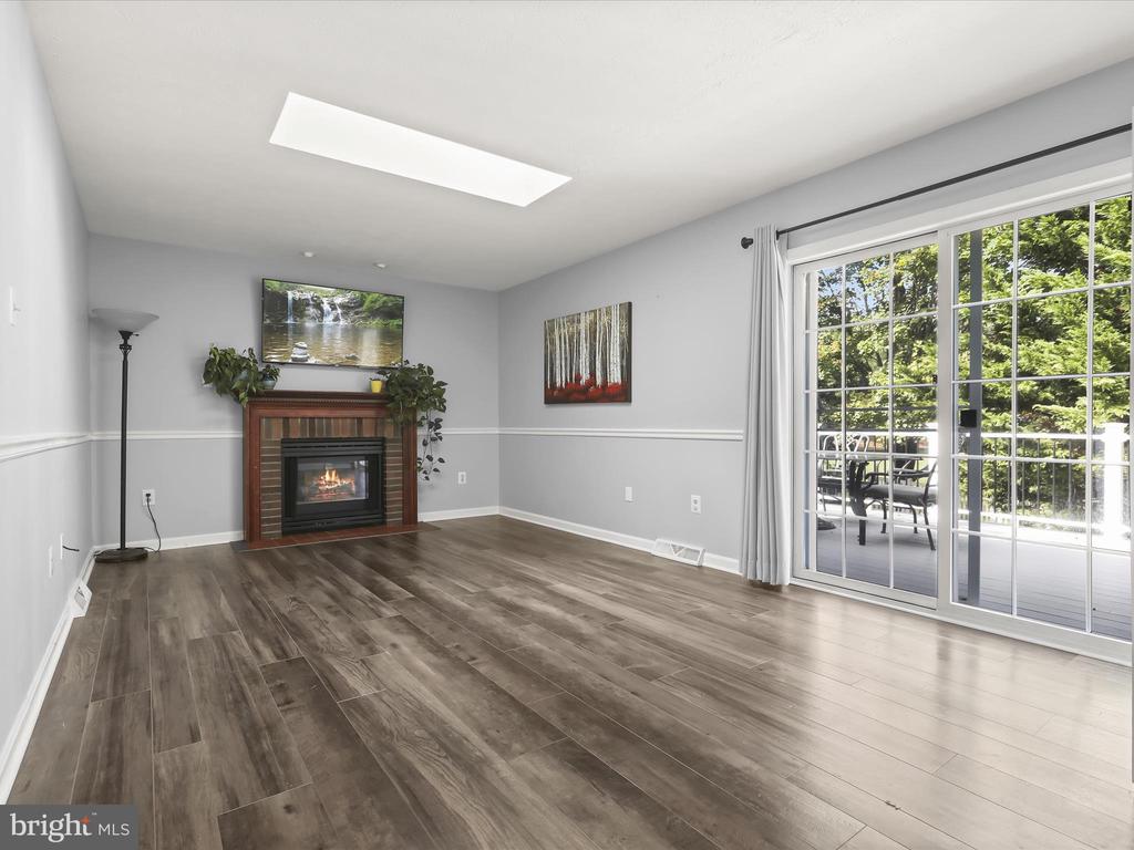 856 MARGO CT