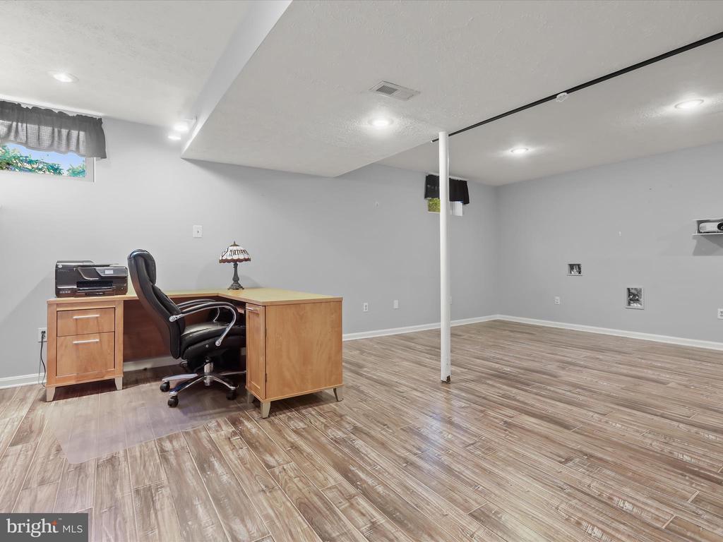 856 MARGO CT