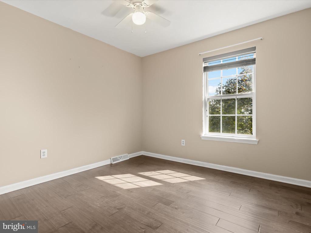 856 MARGO CT