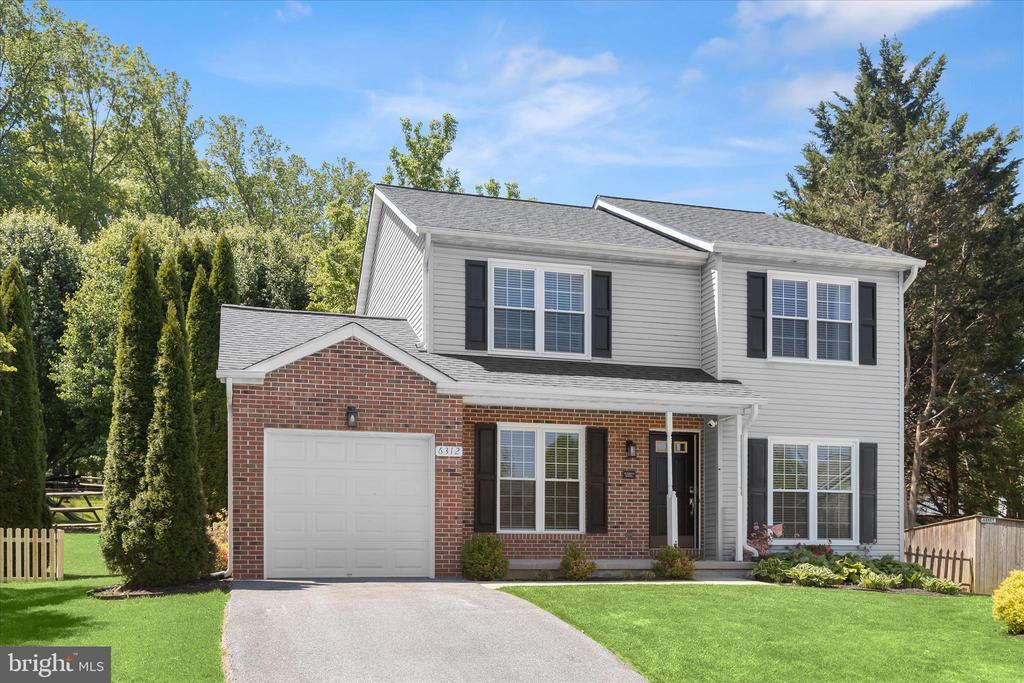 6312 WHITE CEDAR COURT