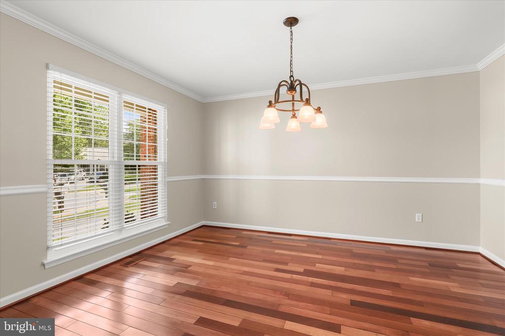 6312 WHITE CEDAR COURT