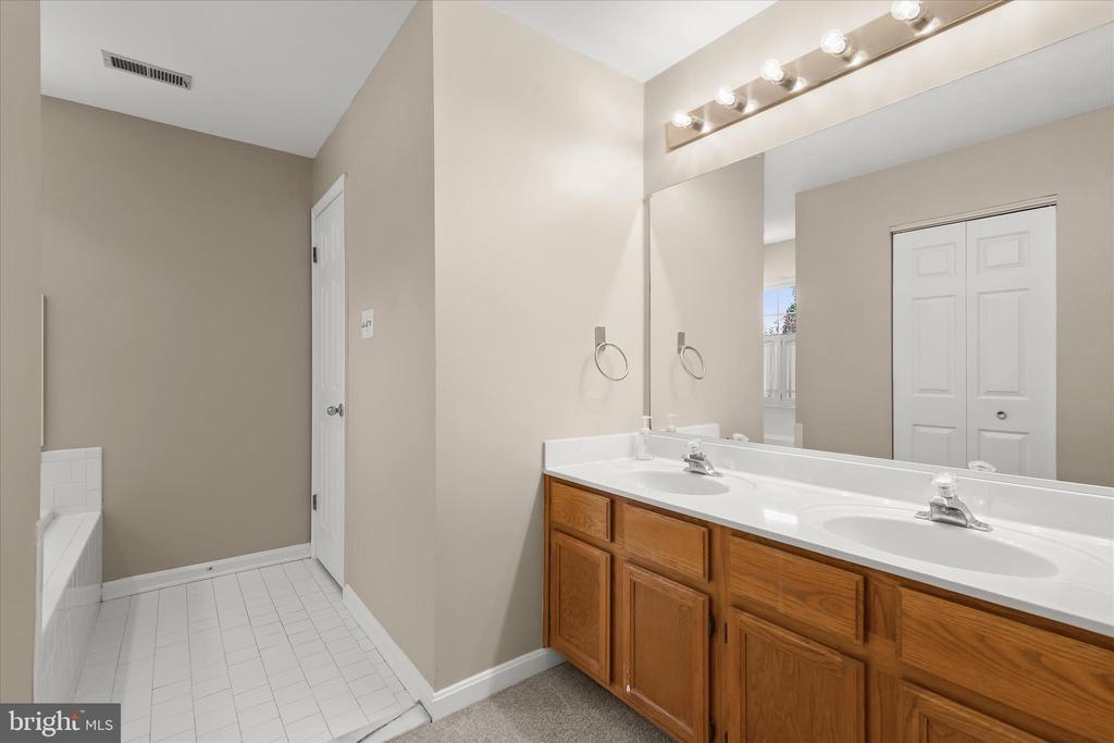 6312 WHITE CEDAR COURT