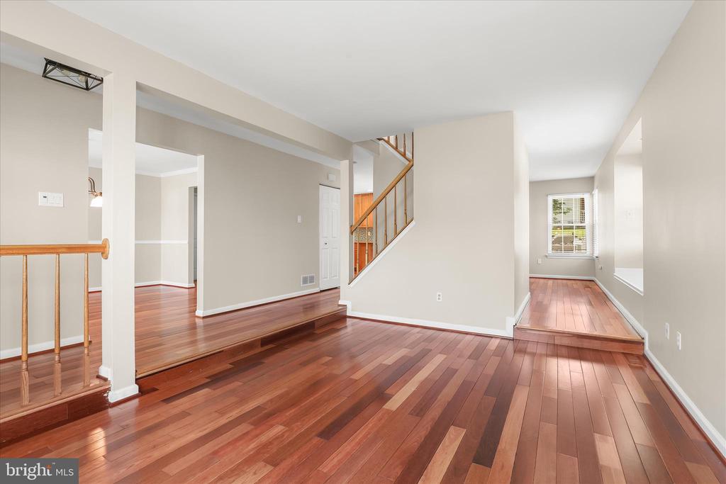 6312 WHITE CEDAR COURT