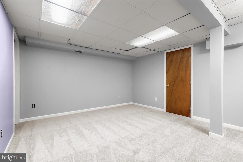 6312 WHITE CEDAR COURT