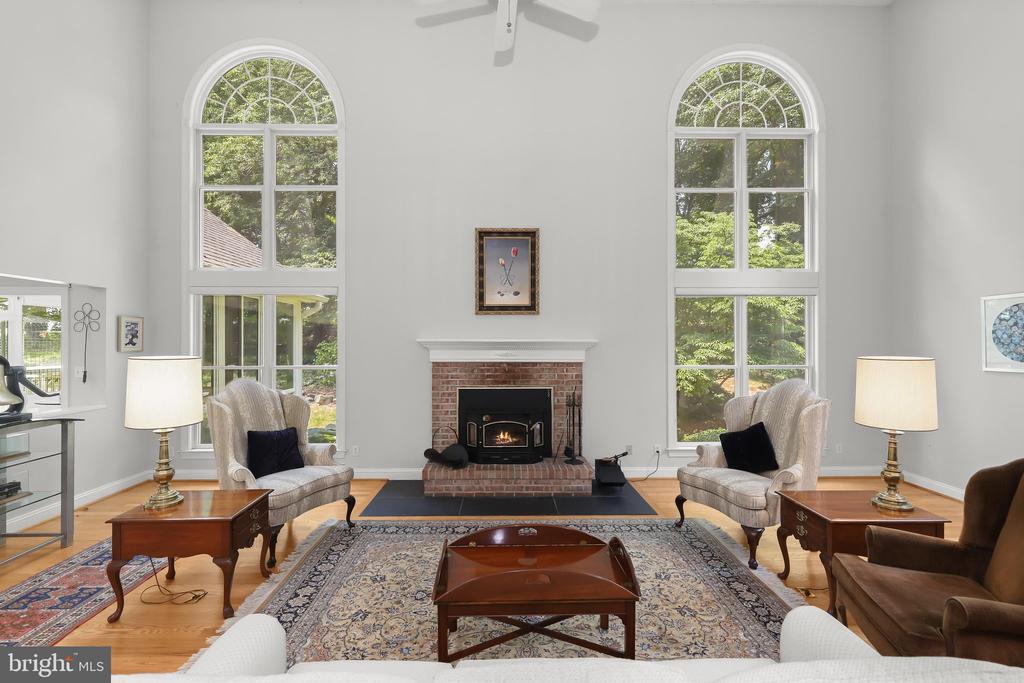 1920 TURNBERRY COURT
