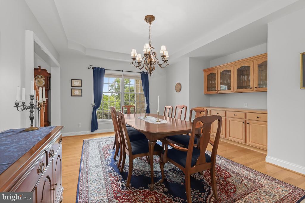 1920 TURNBERRY COURT