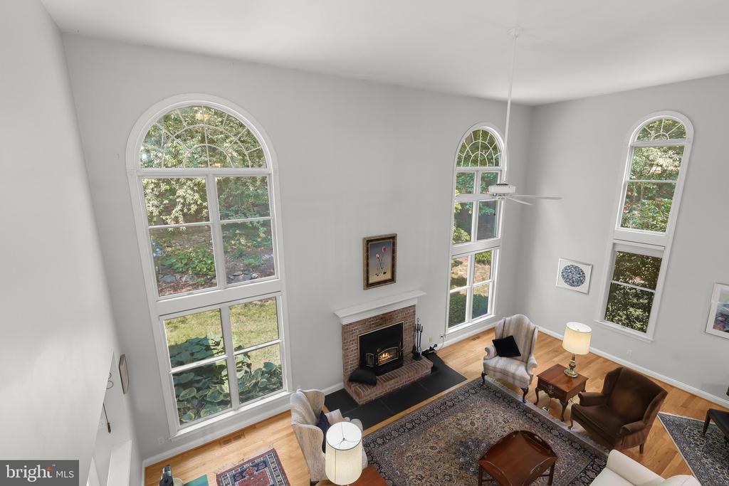 1920 TURNBERRY COURT