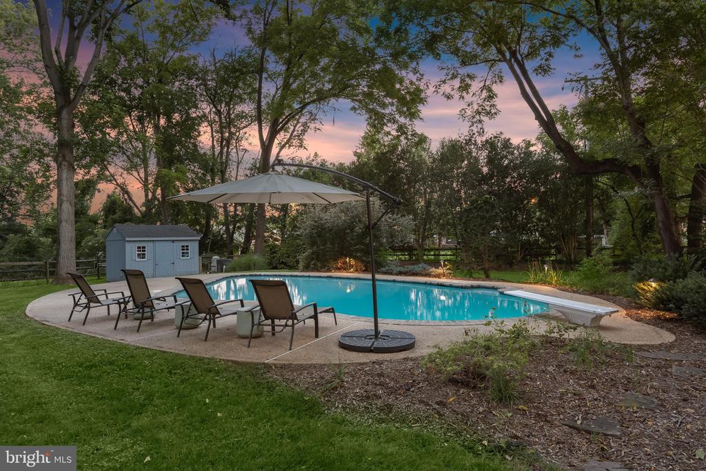 6452 KNIGHT DRIVE