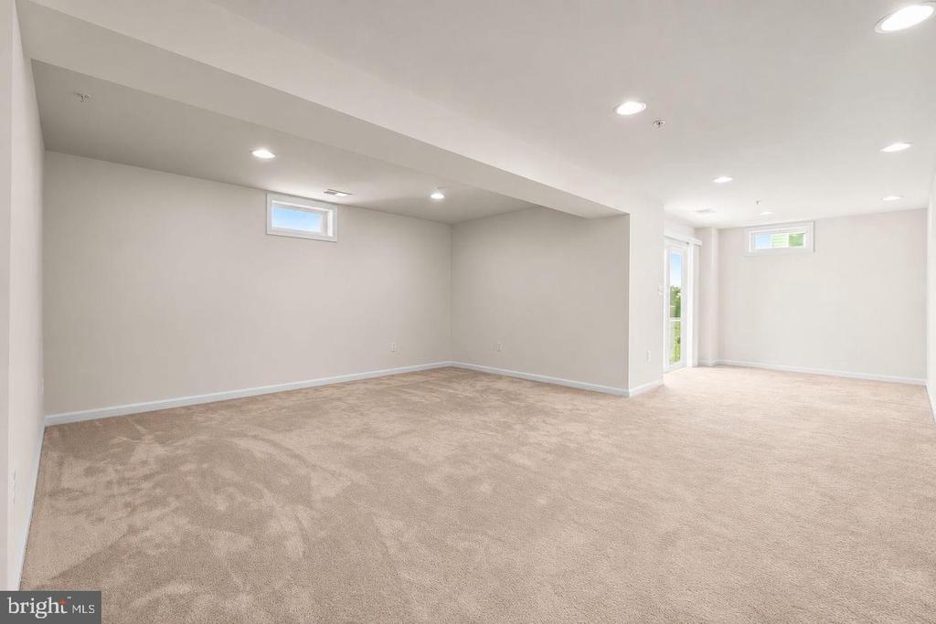 5723 MINERAL HILL ROAD