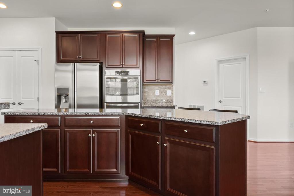 5723 MINERAL HILL ROAD