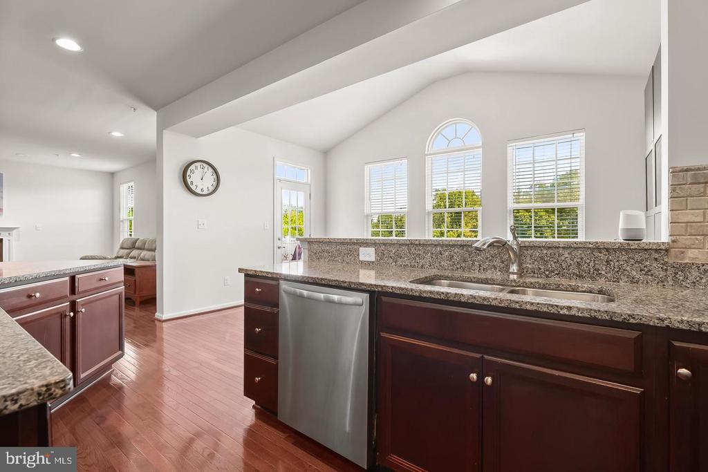 5723 MINERAL HILL ROAD
