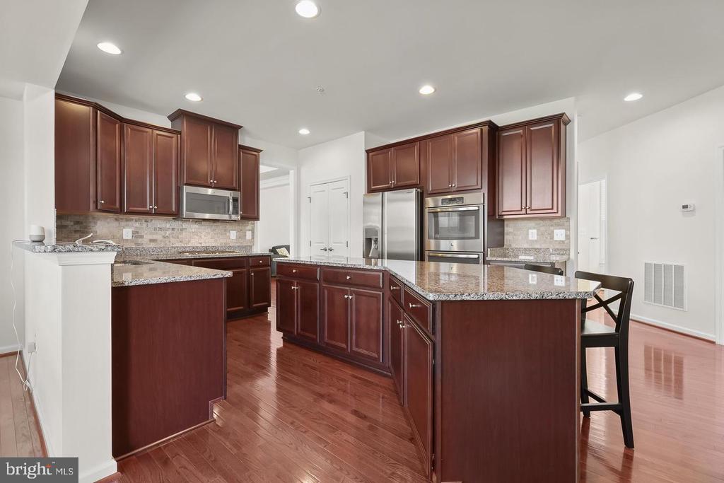 5723 MINERAL HILL ROAD