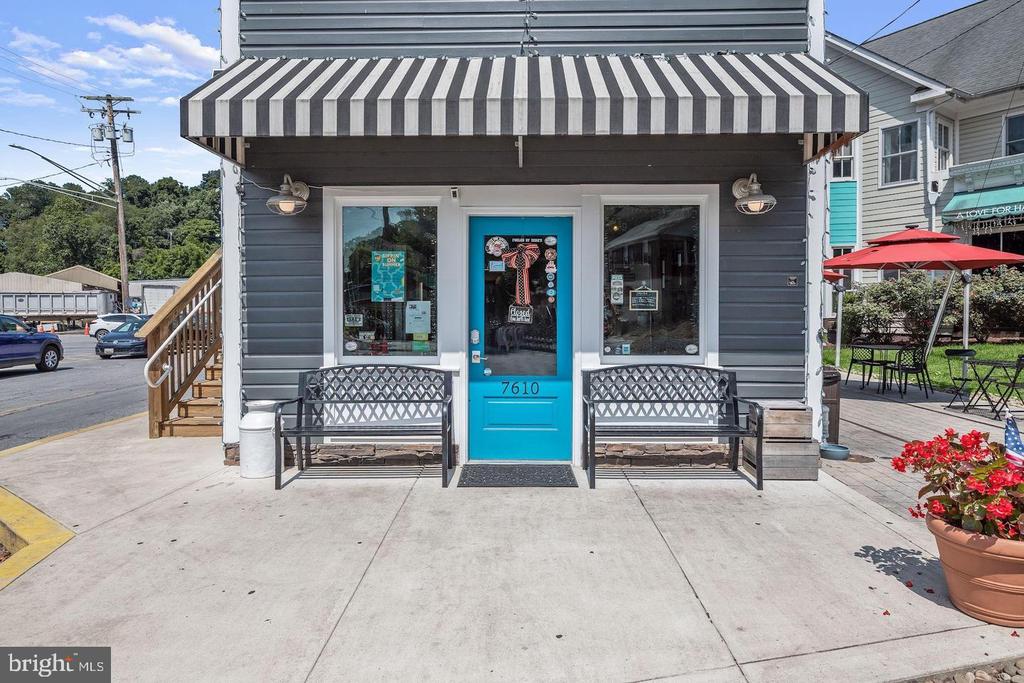 5723 MINERAL HILL ROAD