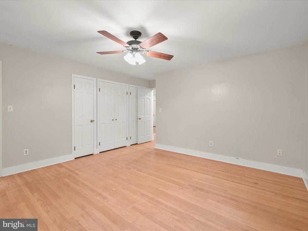 3826 WALT ANN DR