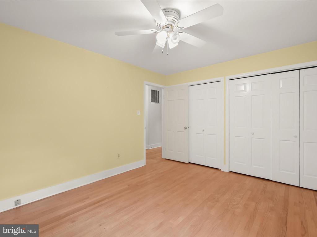 3826 WALT ANN DR