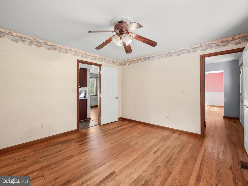 2676 JENNINGS CHAPEL RD