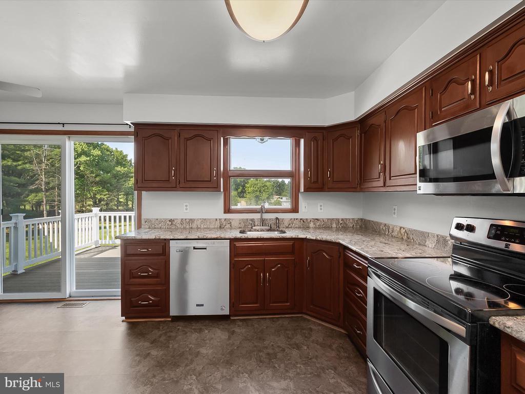 2676 JENNINGS CHAPEL RD