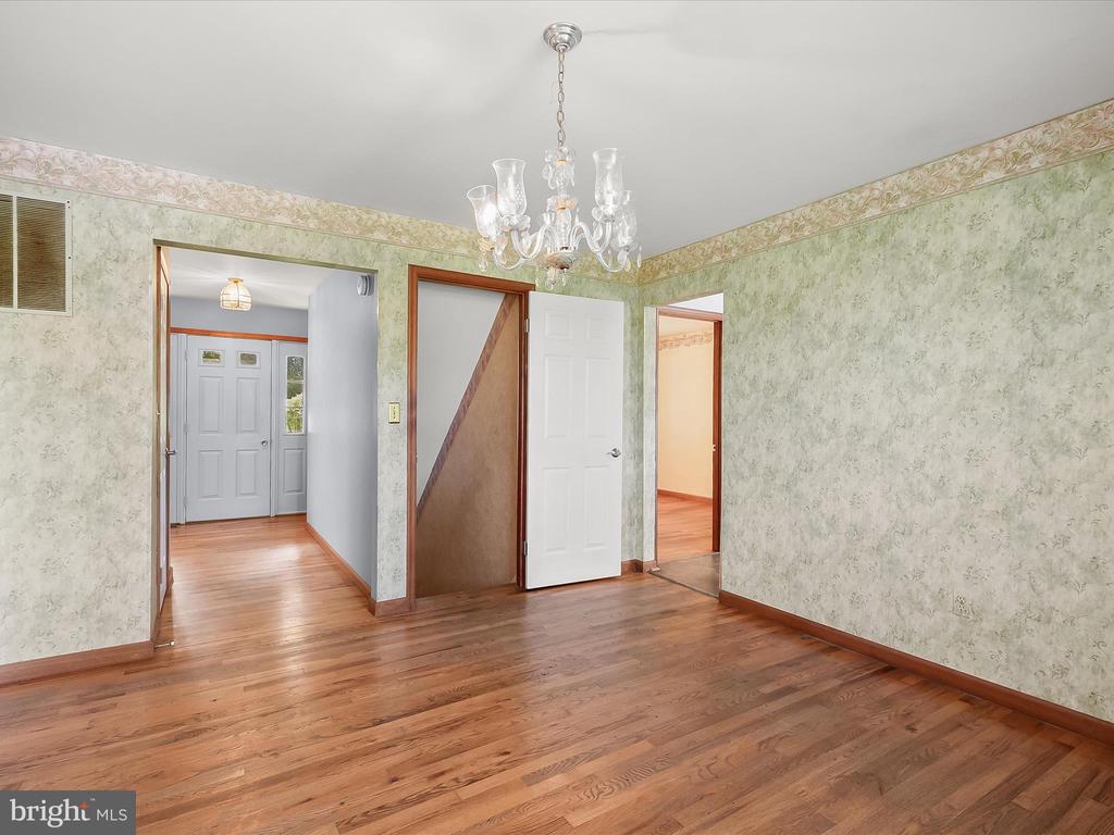 2676 JENNINGS CHAPEL RD