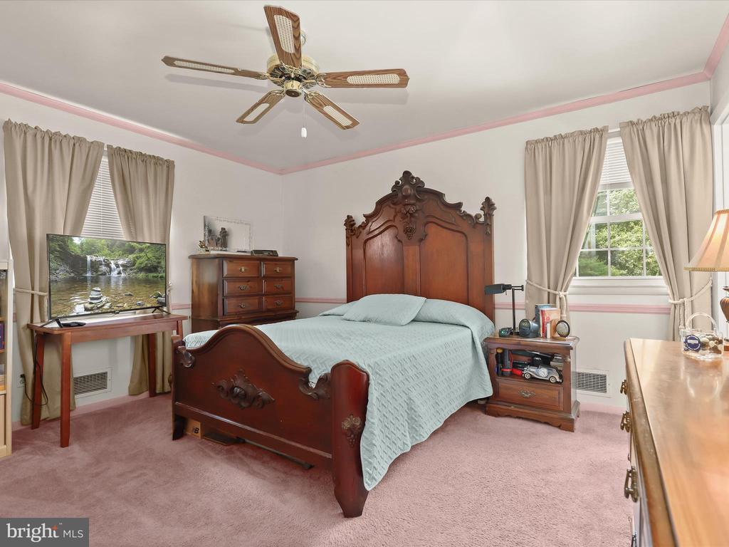 3150 PAULSKIRK DRIVE
