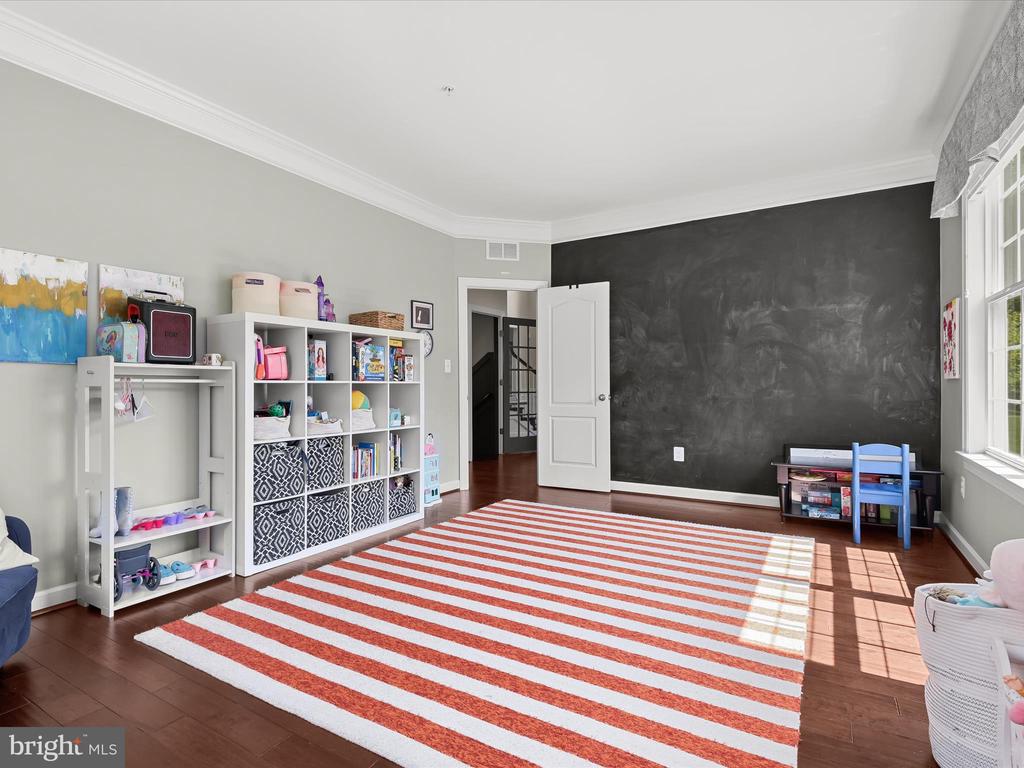 15229 SWEETBAY ST
