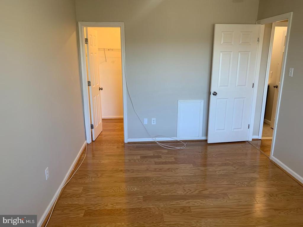 9567 TRANSFER ROW