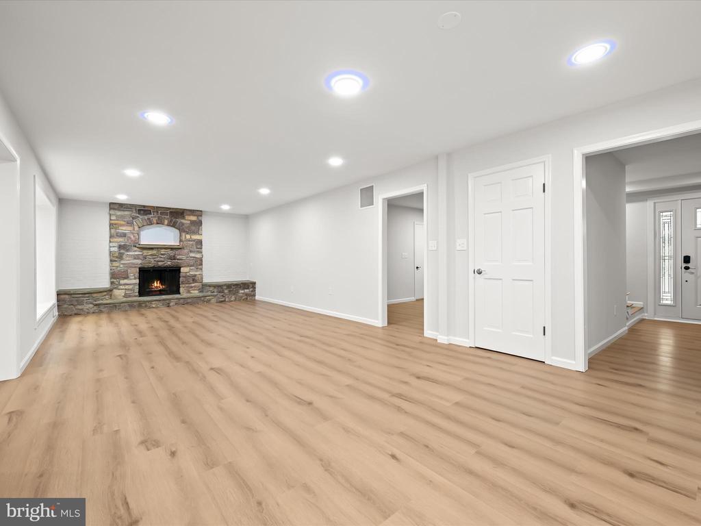 8018 MARTOWN RD