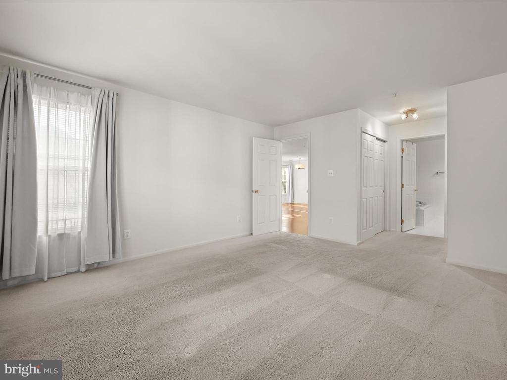 5812 WYNDHAM CIRCLE Unit: 205