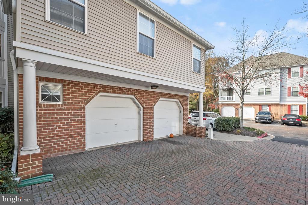 5812 WYNDHAM CIRCLE Unit: 205