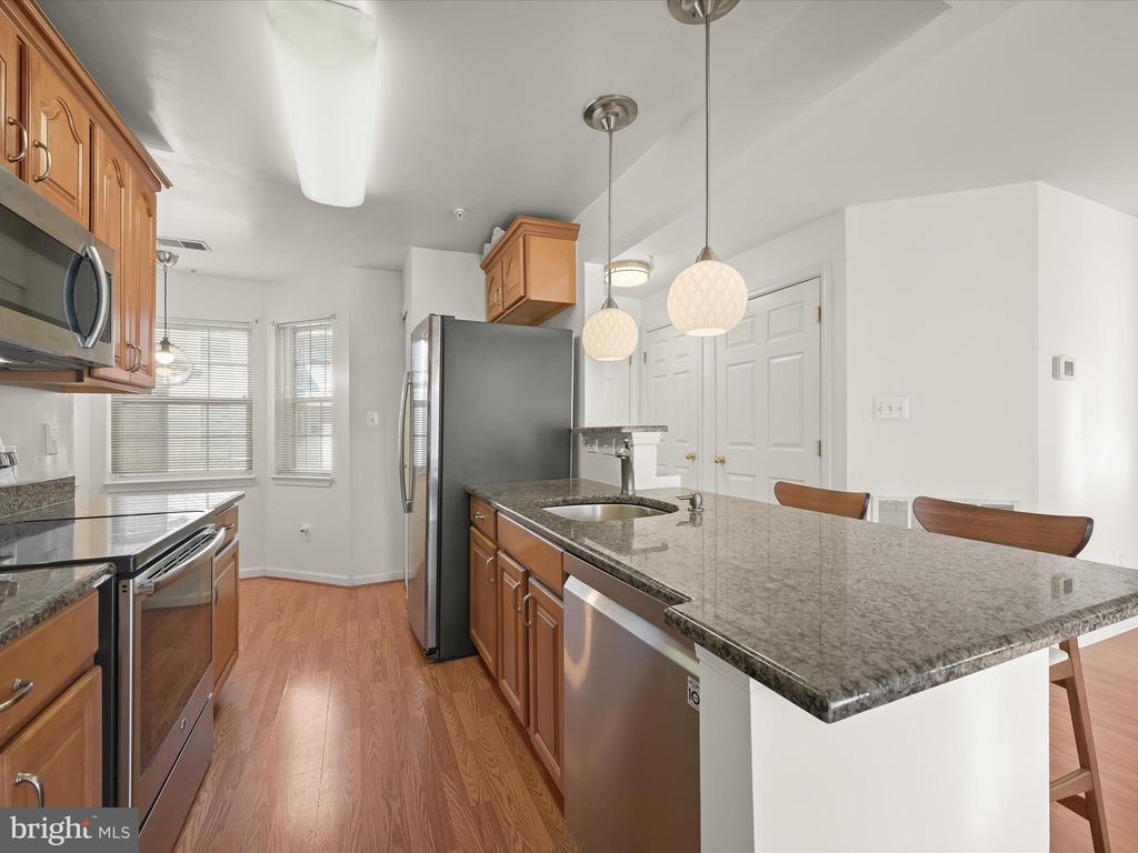 5812 WYNDHAM CIRCLE Unit: 205