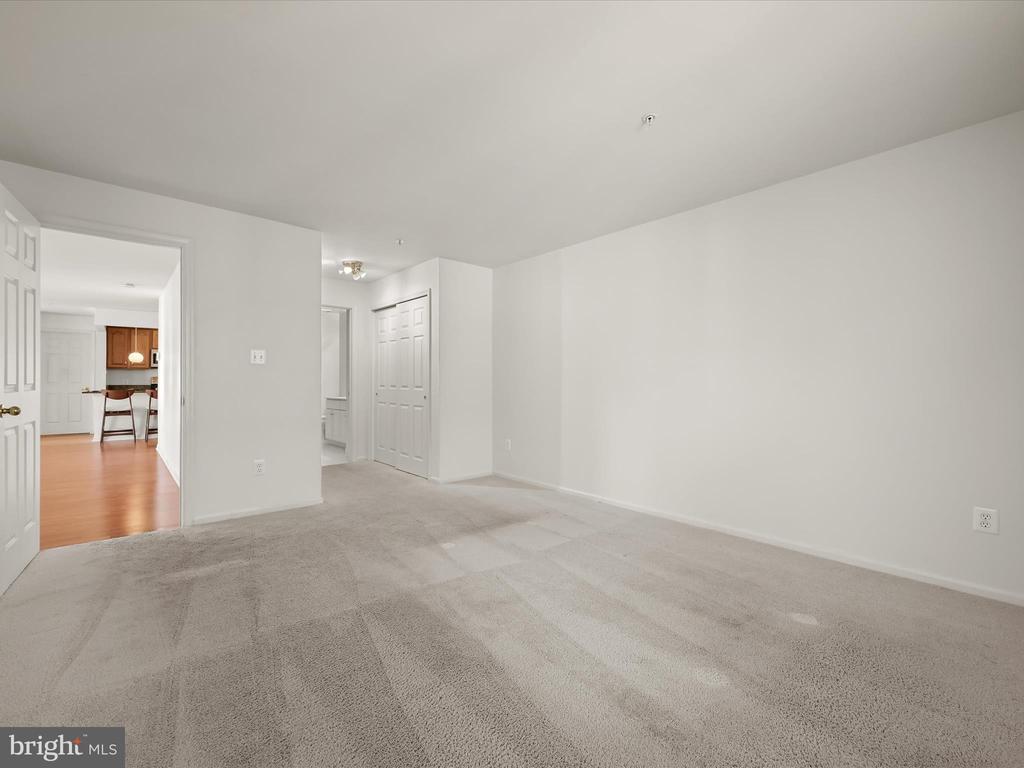 5812 WYNDHAM CIRCLE Unit: 205