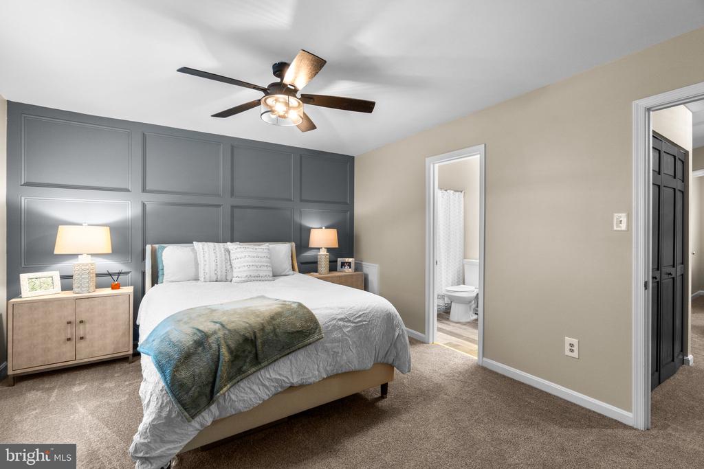 4850 DORSEY HALL DRIVE Unit: 8