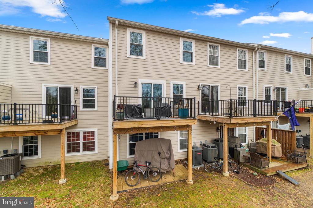 4850 DORSEY HALL DRIVE Unit: 8