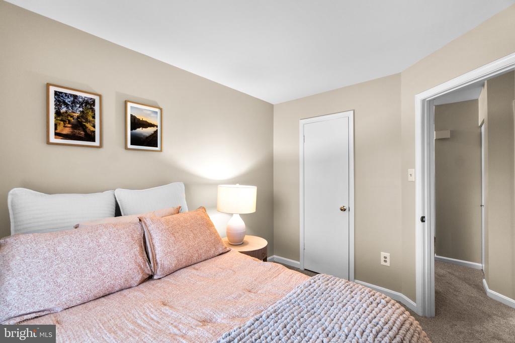 4850 DORSEY HALL DRIVE Unit: 8