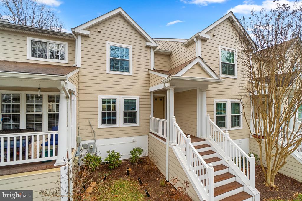 4850 DORSEY HALL DRIVE Unit: 8
