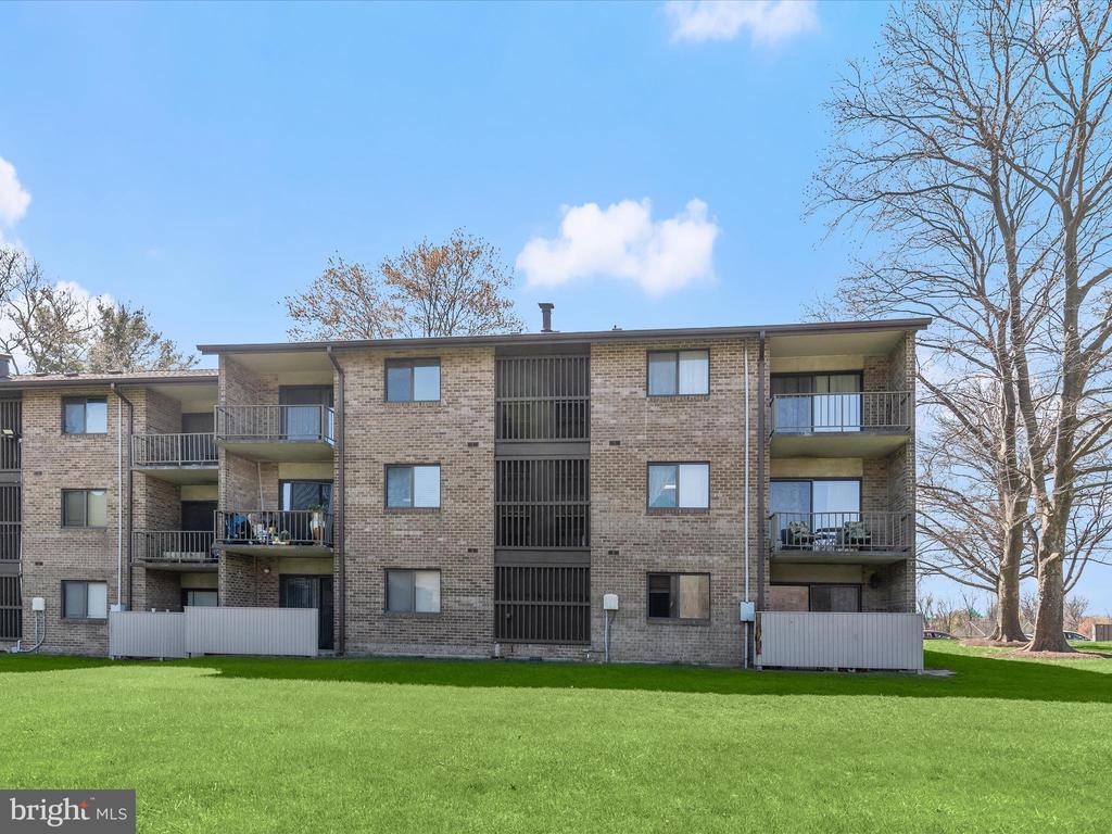 6011 MAJORS LN #6 A6