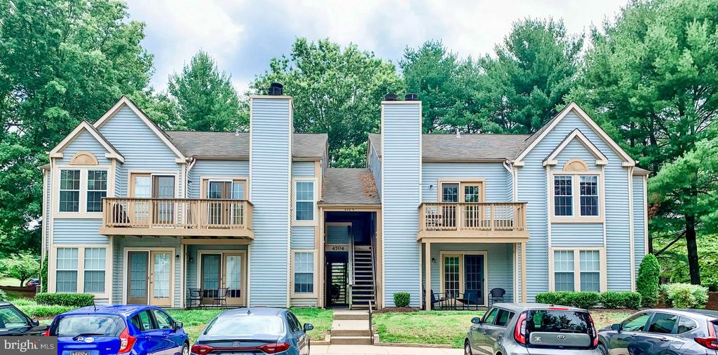 4704 DORSEY HALL DR #205