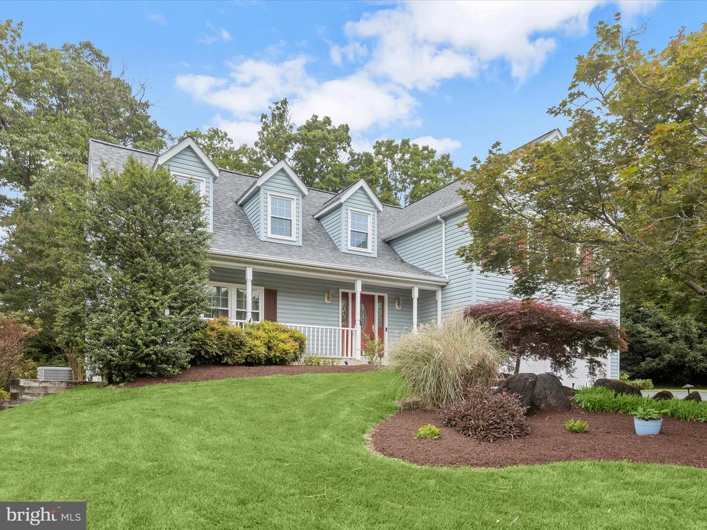 8806 CARDINAL COURT