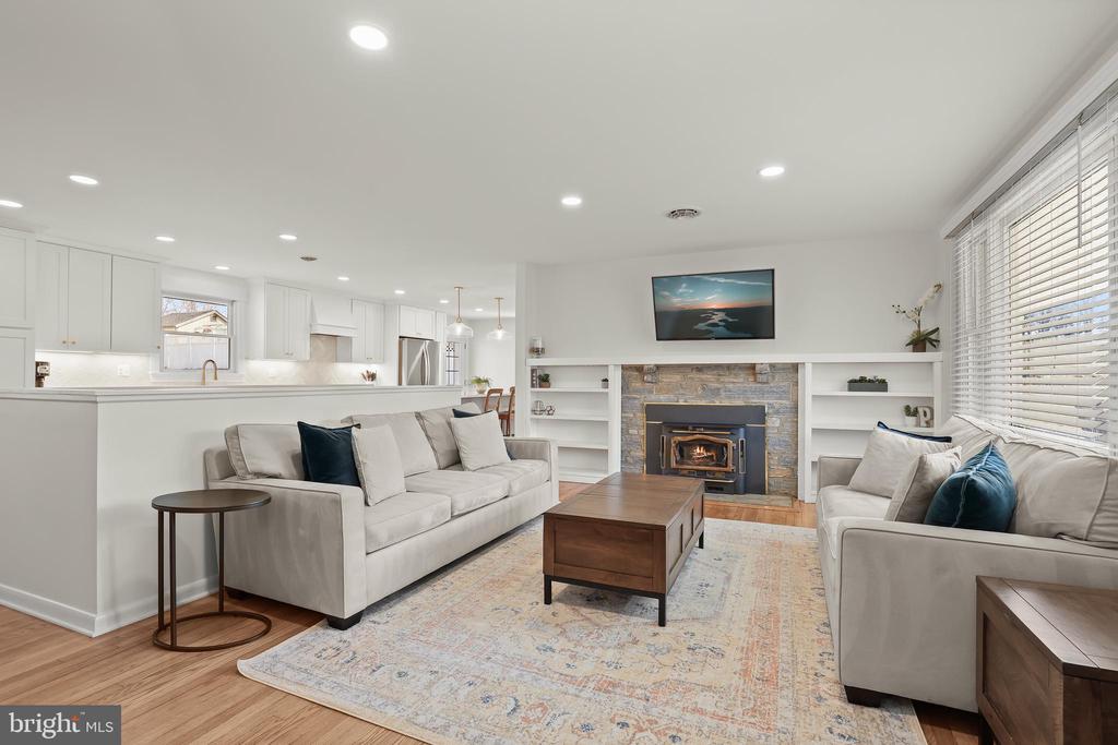 2329 MOUNT HEBRON DR