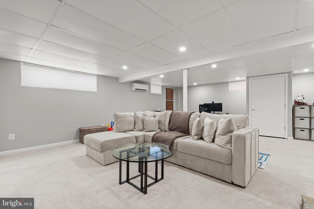 2329 MOUNT HEBRON DR