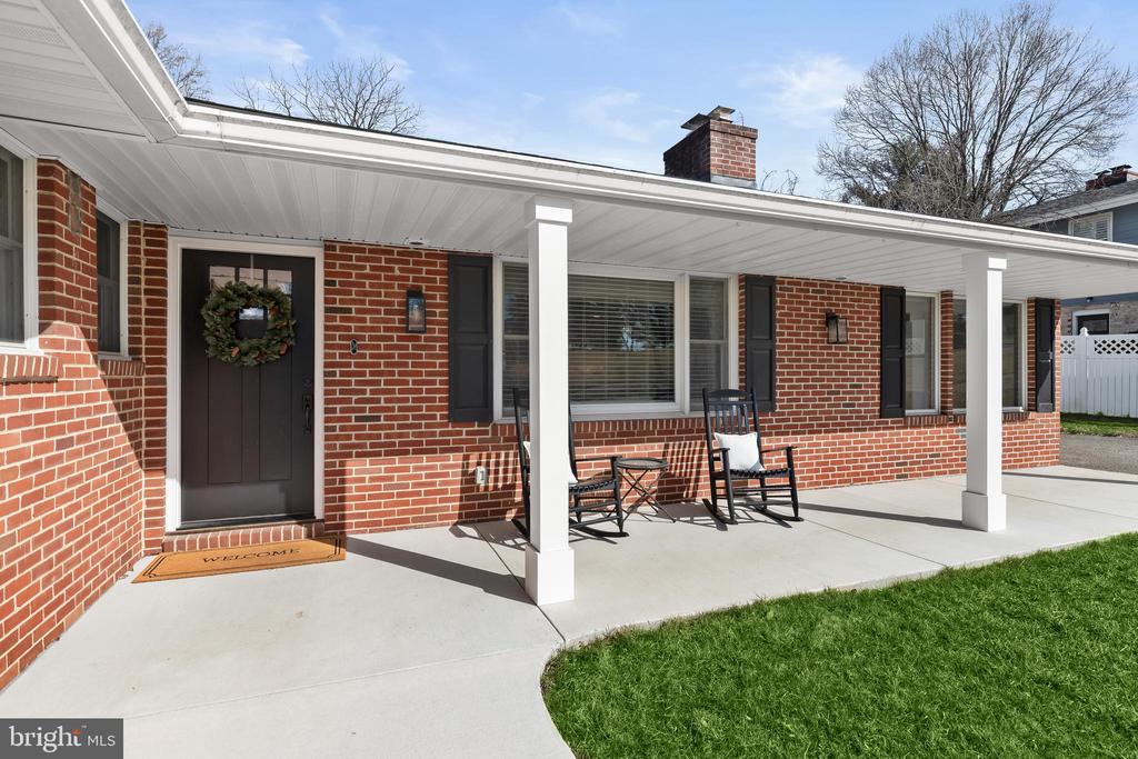 2329 MOUNT HEBRON DR