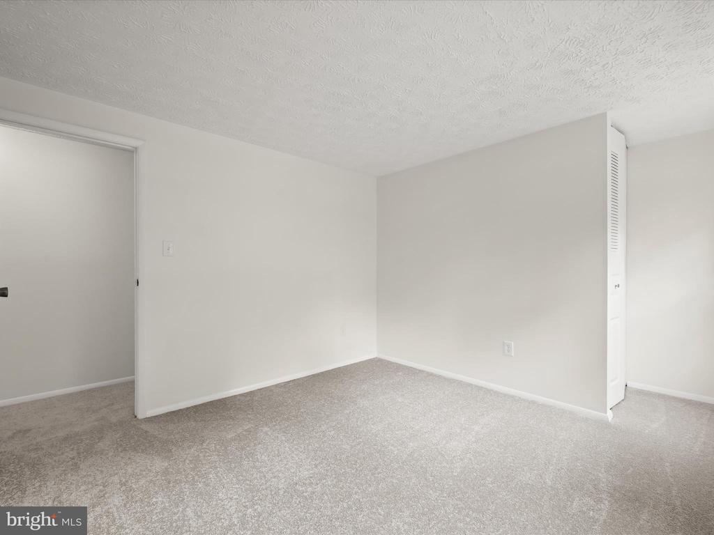 7950 HELMART DR