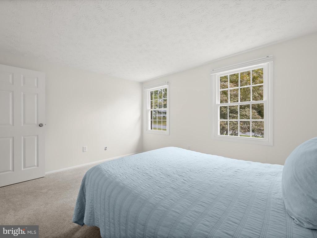 7950 HELMART DR