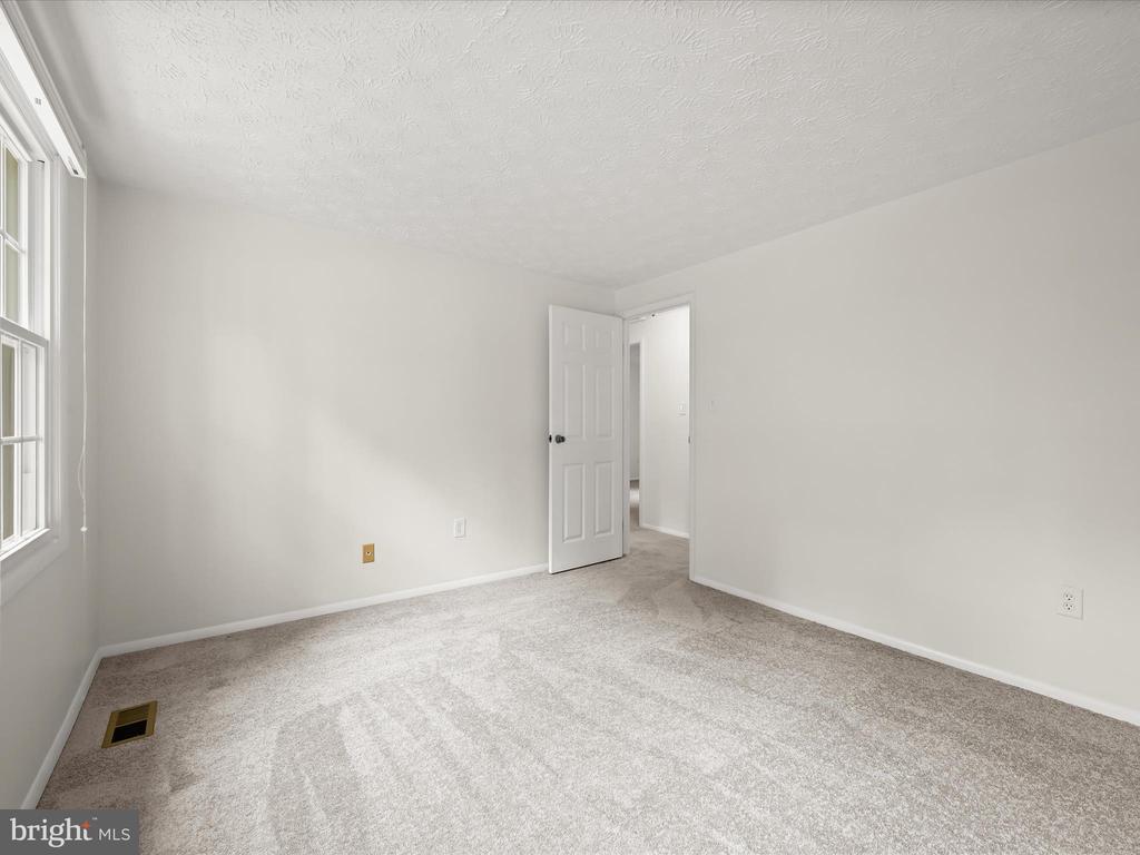 7950 HELMART DR