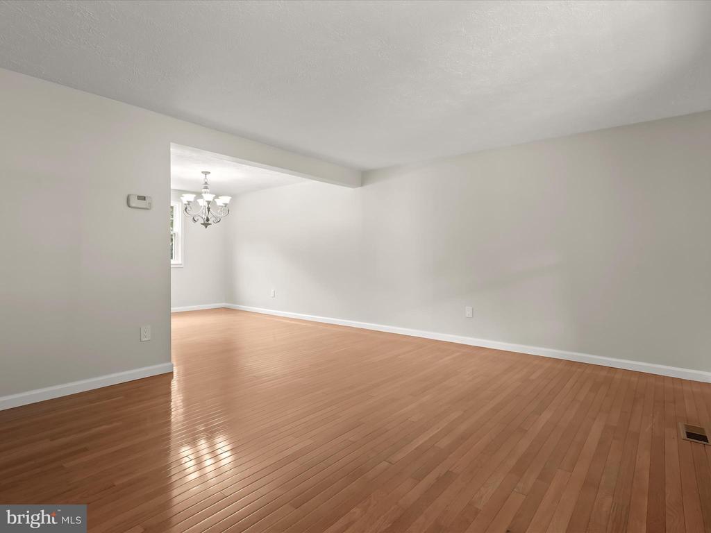 10205 SCAGGSVILLE RD